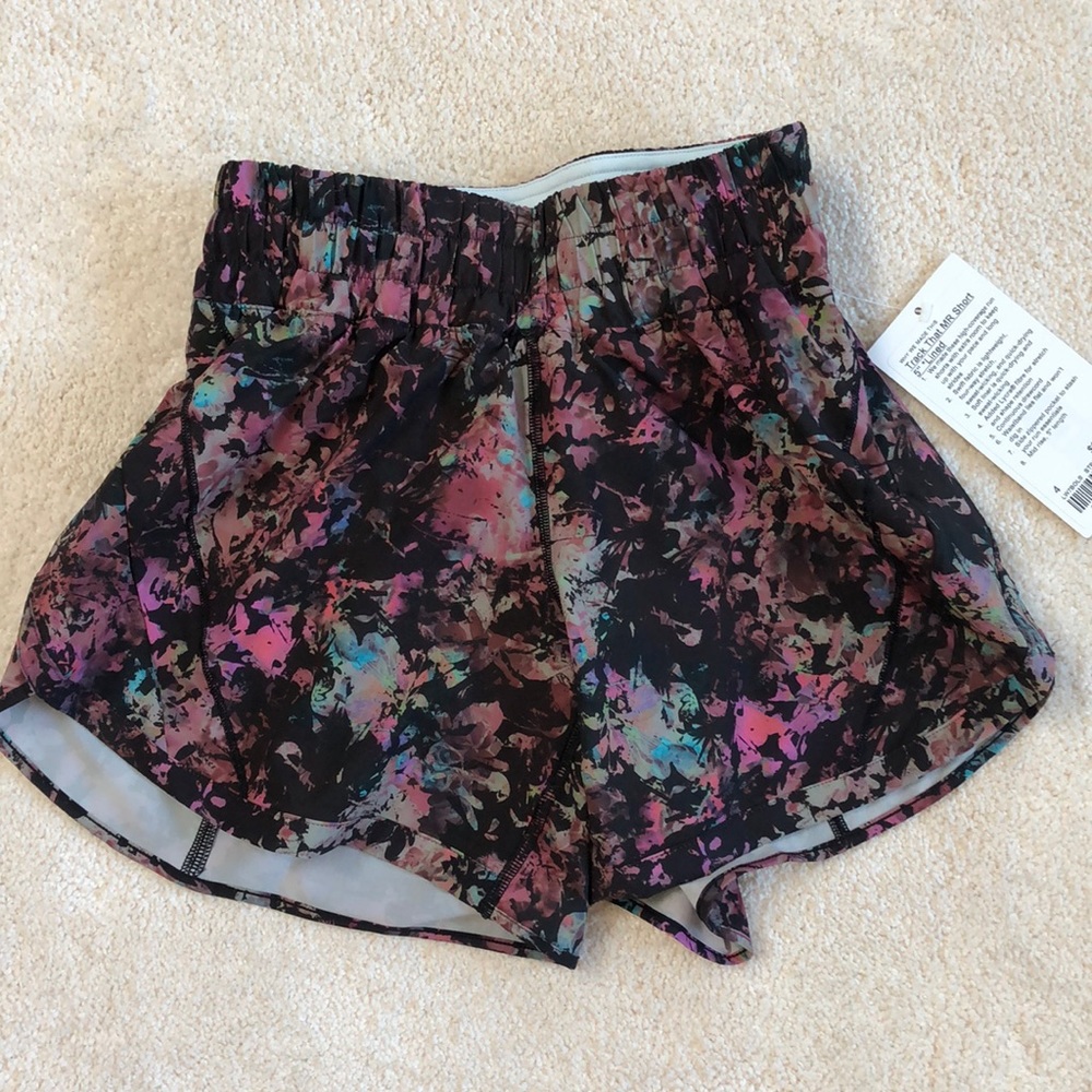 Lululemon Track That MR Short 5” Lined-NWT!